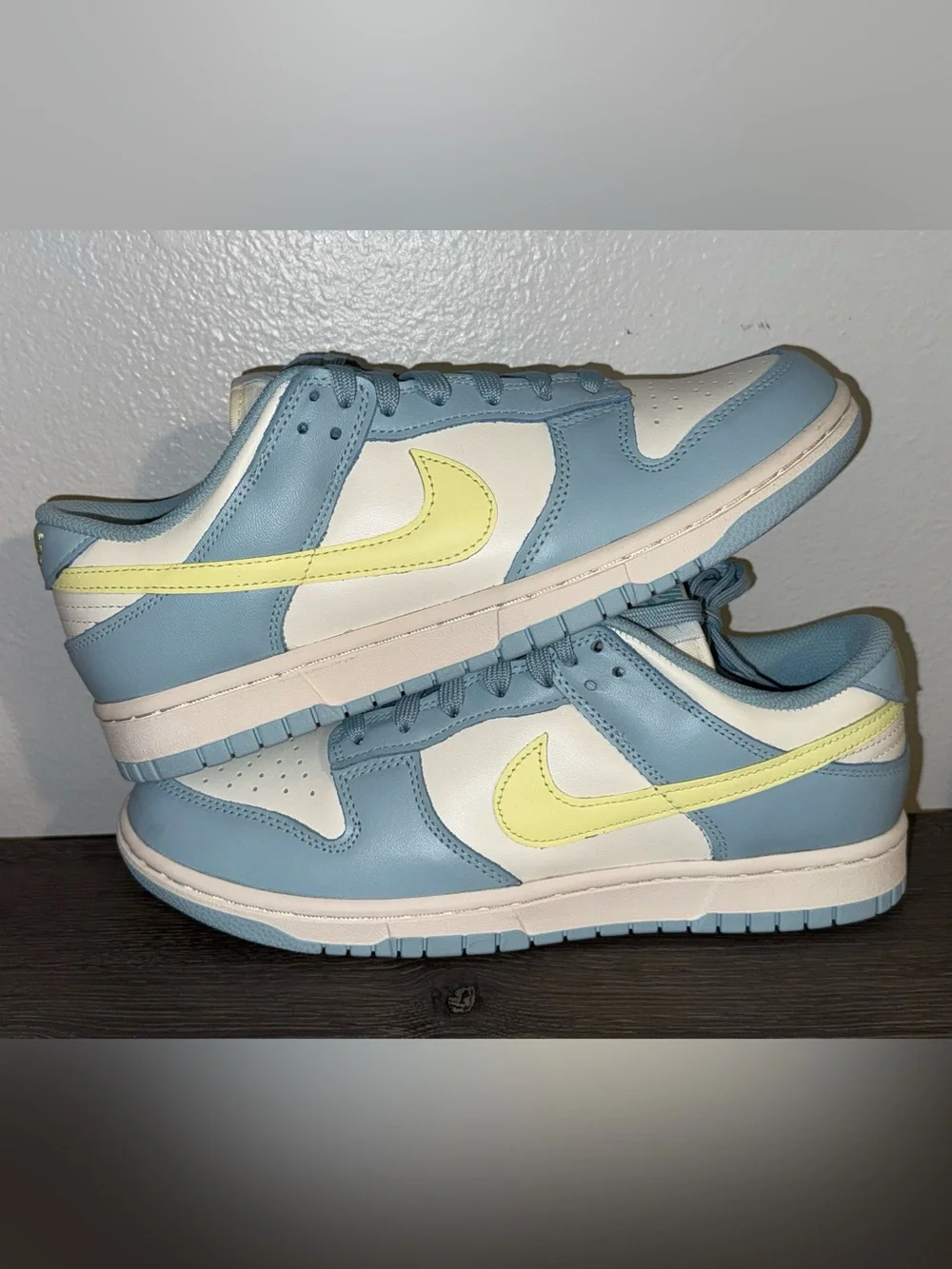 Women’s Nike Dunk Low Sneakers Sail/Citron Tint/Ocean Bliss Size 10 New In Box